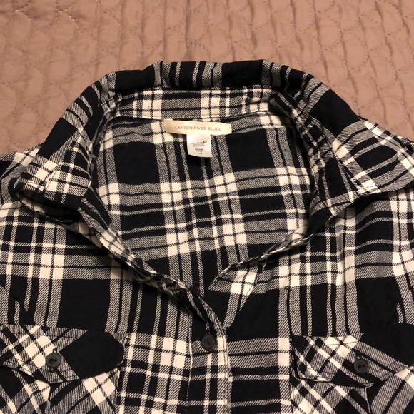 💟BNWT Flannel, black and white. Longer length. - Picture 4 of 8